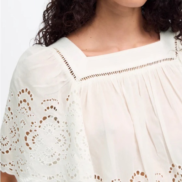 Flutter-Sleeve Top - Picture 5 of 11